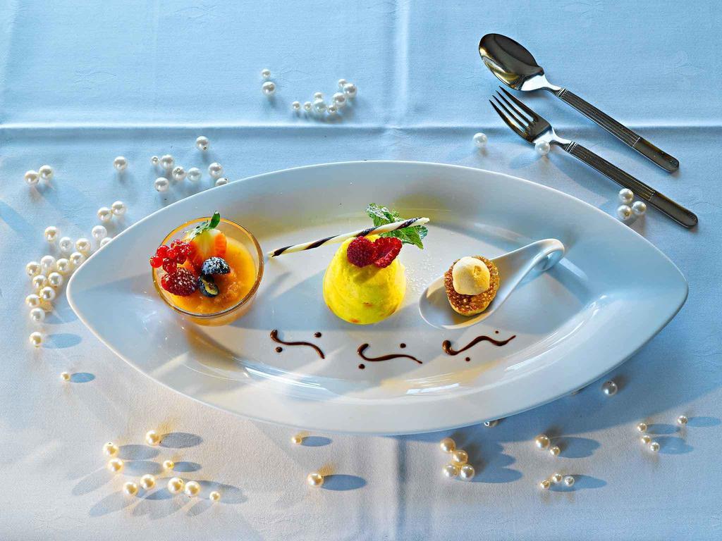 Hotel Neckartal Köngen Екстериор снимка