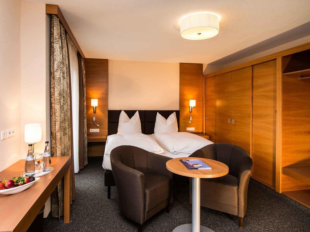 Hotel Neckartal Köngen Стая снимка